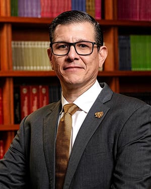 Fotografía del Dr. José María Remes Troche